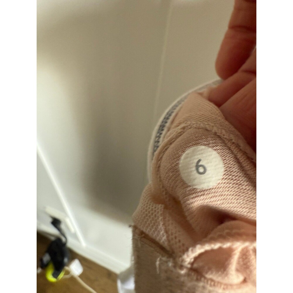 Lululemon Power Y Bra Tank - Picture 9 of 10